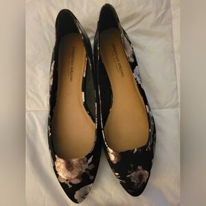 A very cute pair of Christian Soriano flats, size 12. Only worn one time.